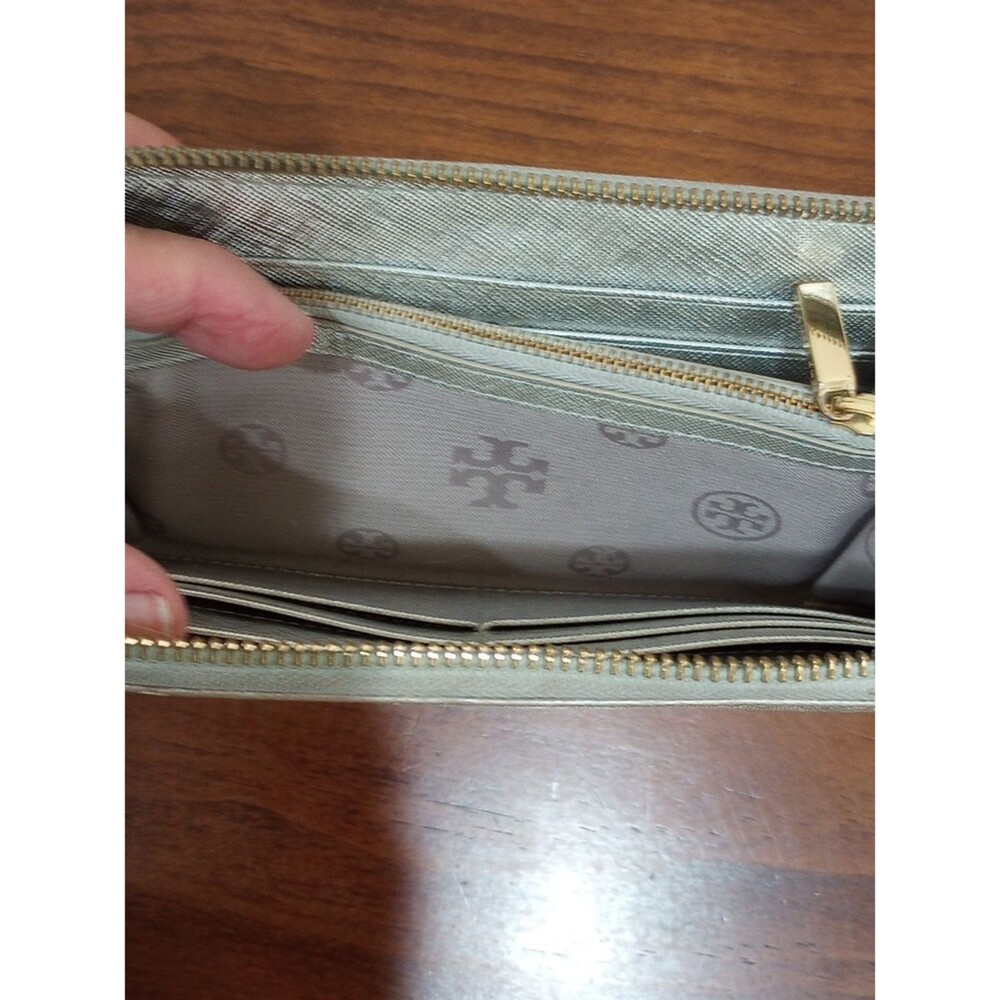Tory Burch Metallic Champagne Gold Zip Continental Wallet - Picture 8 of 10